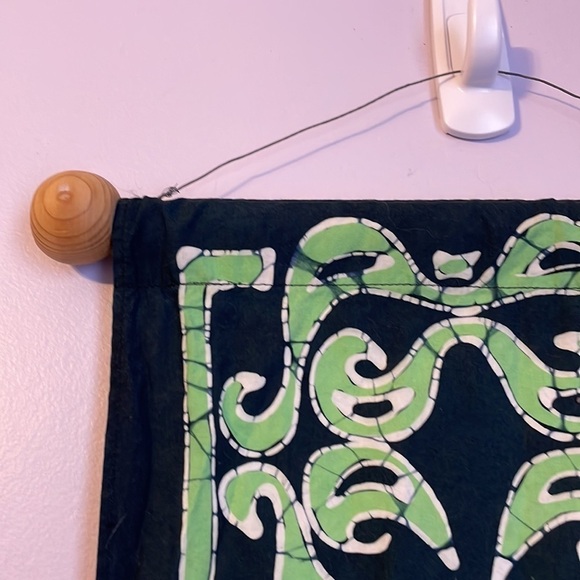 Caribelle Batik Wall hanging Wood Wire hanger Monkey Batik Print - Picture 10 of 14